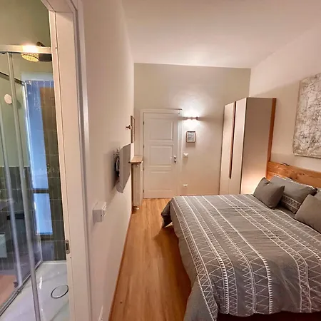 Gæstehus Unodue House Cuneo